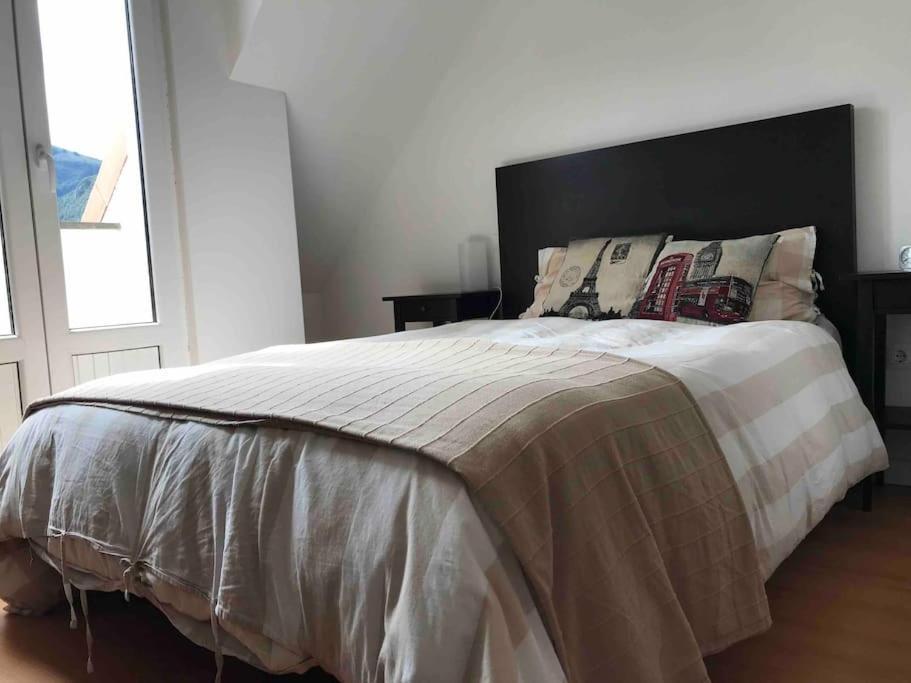 Precioso Atico Con Parking Privado. Vistas Al Rio Apartment Limpias Exterior photo